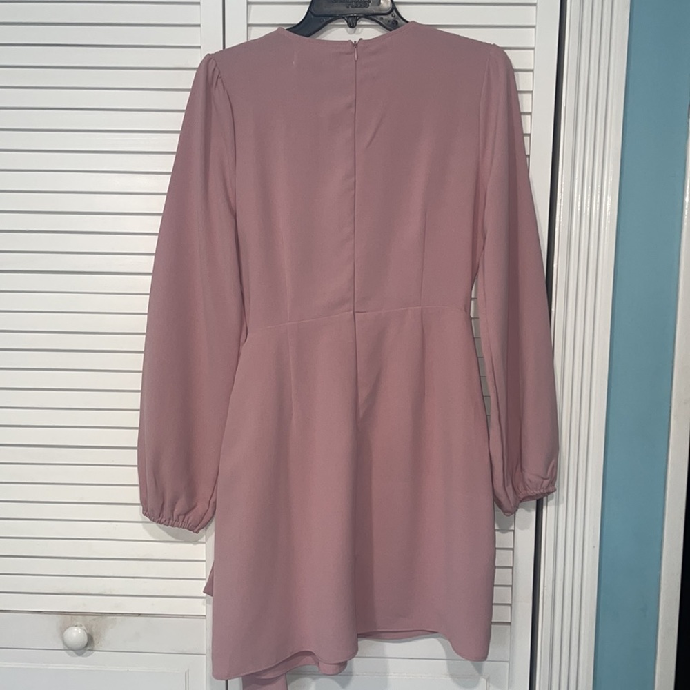 Dress - Picture 3 of 3